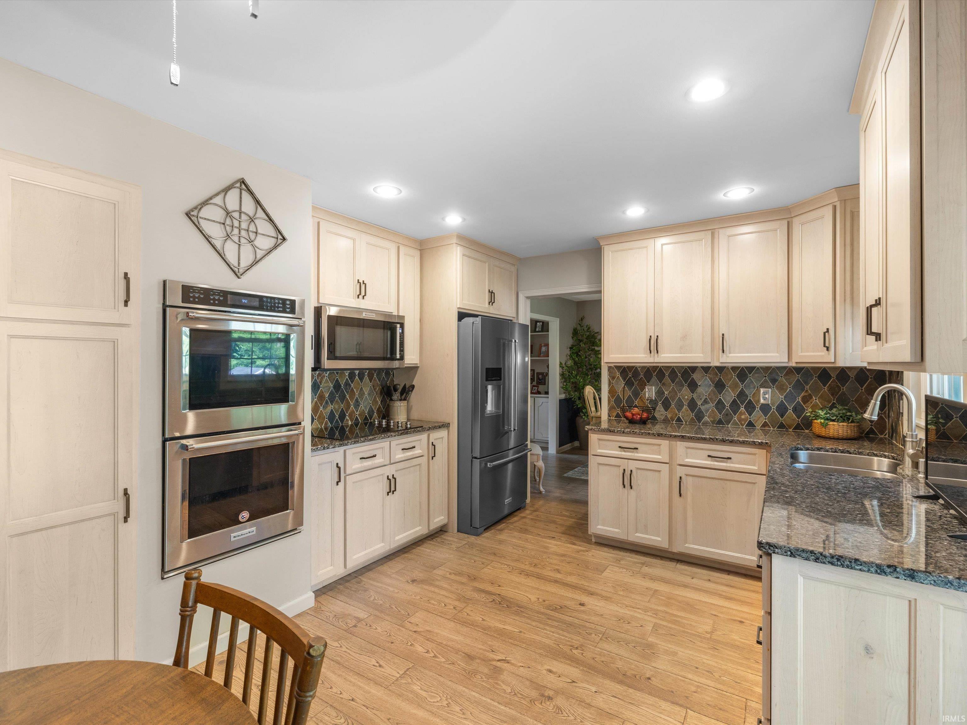 Property Photo: 8104 Larch Lane IN 47710-4924