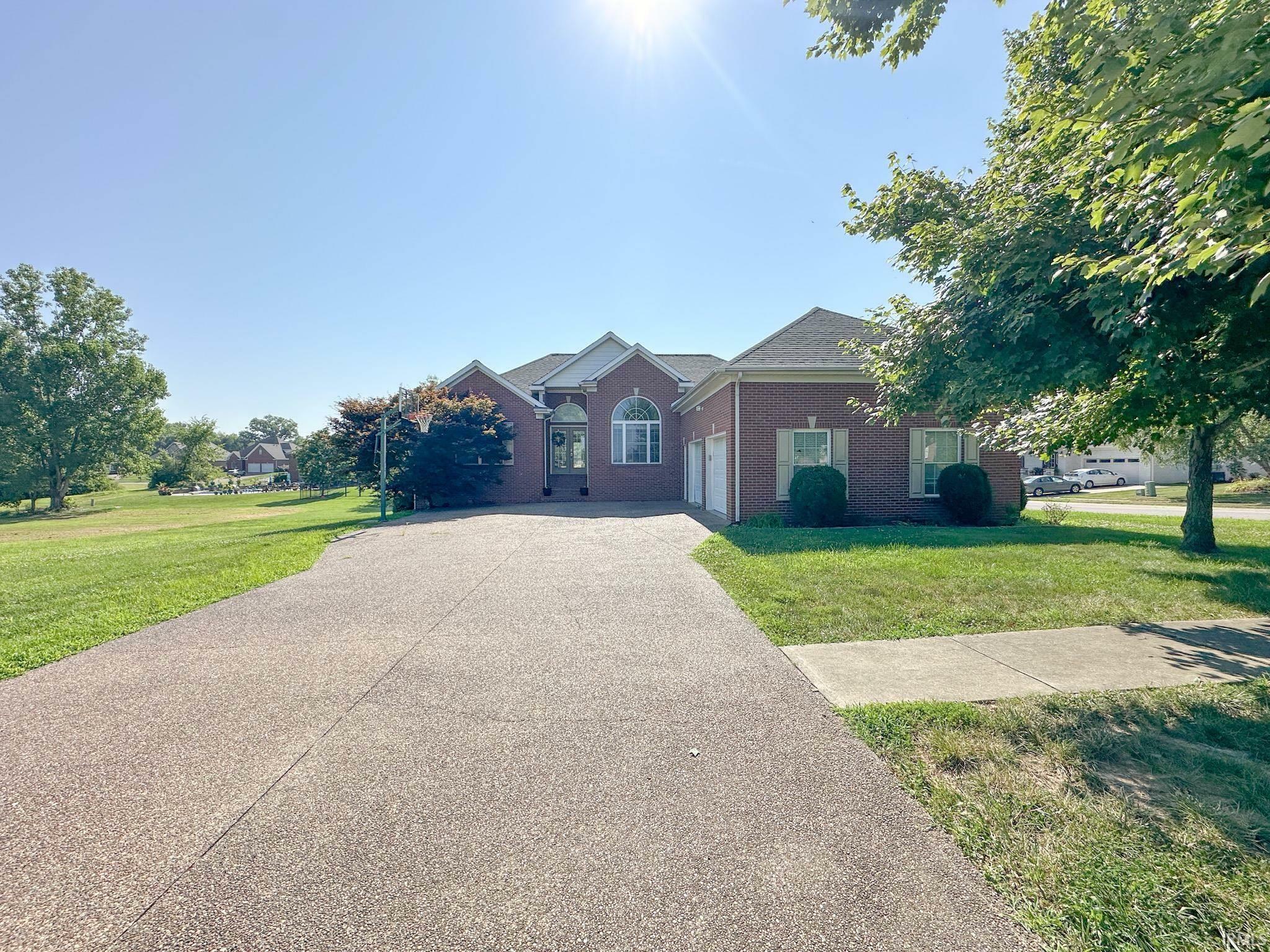 Property Photo: 372 Persimmon Circle IN 47601