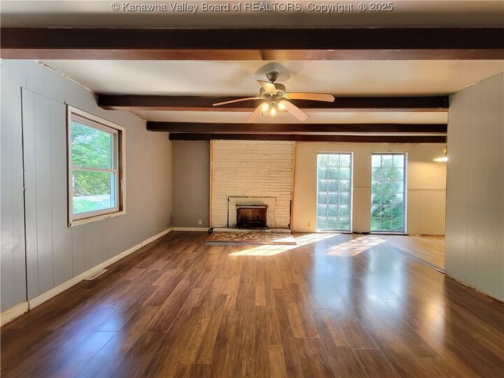 Property Photo: 807 Honeysuckle Road WV 25071