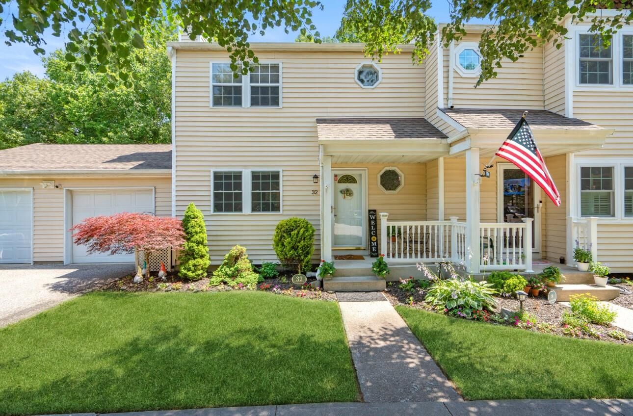 Property Photo:  32 Hancock Commons  NY 11980 