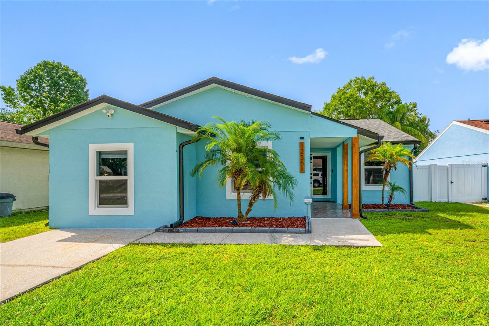 Property Photo:  12351 Cloverstone Drive  FL 33624 
