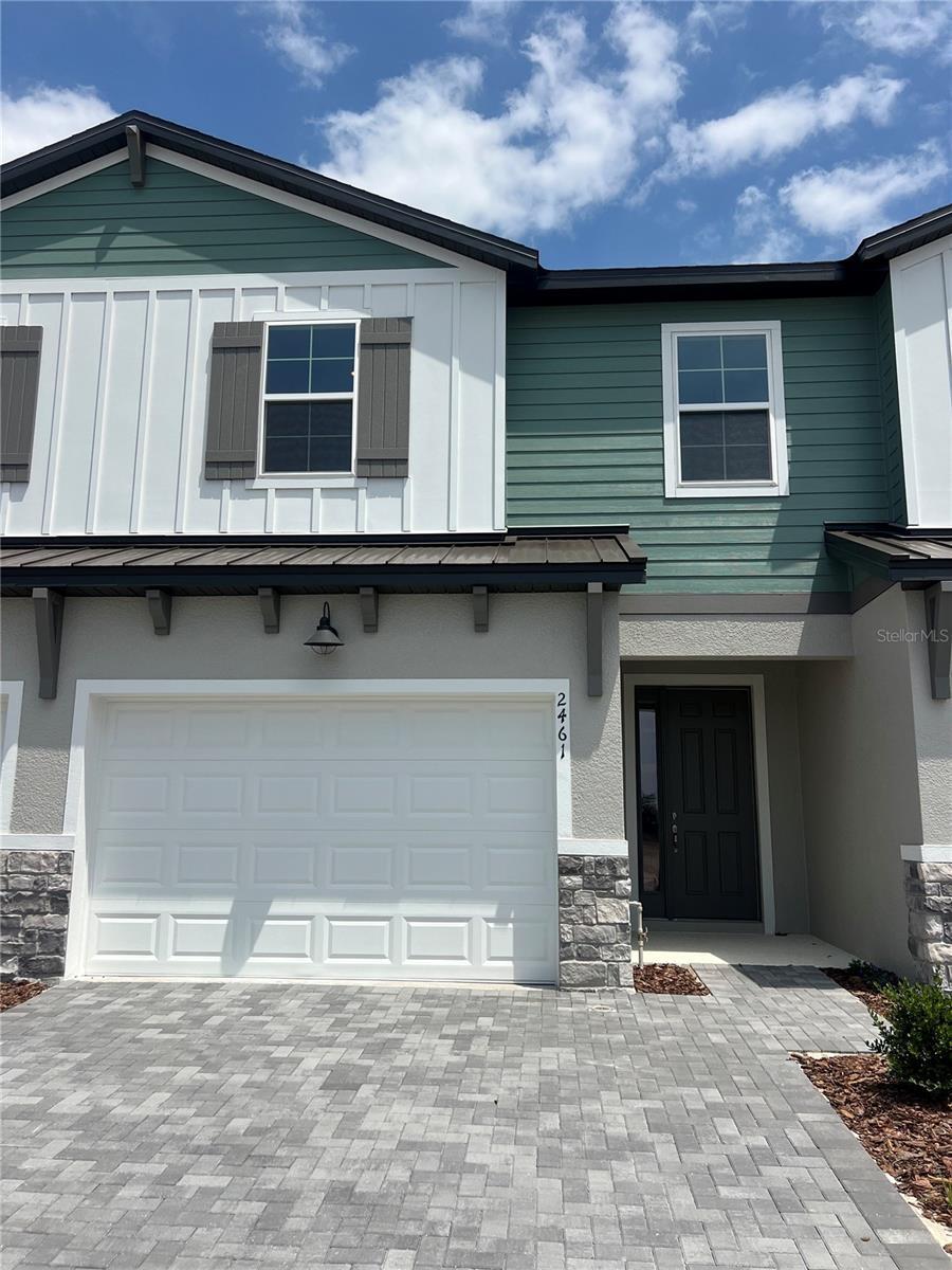 Property Photo: 2461 Magnolia Reserve Road FL 34761