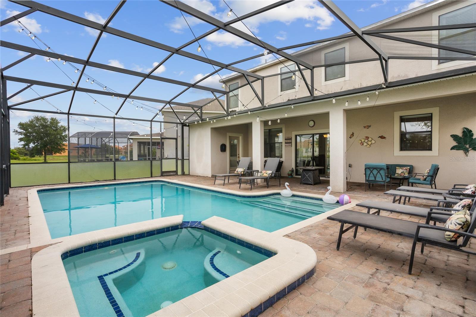 Property Photo: 2287 Victoria Drive FL 33837