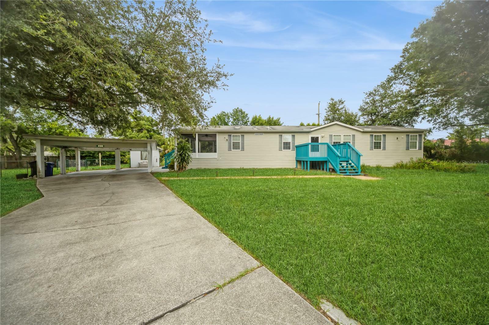Property Photo: 4105 Silvercrest Lane FL 33511