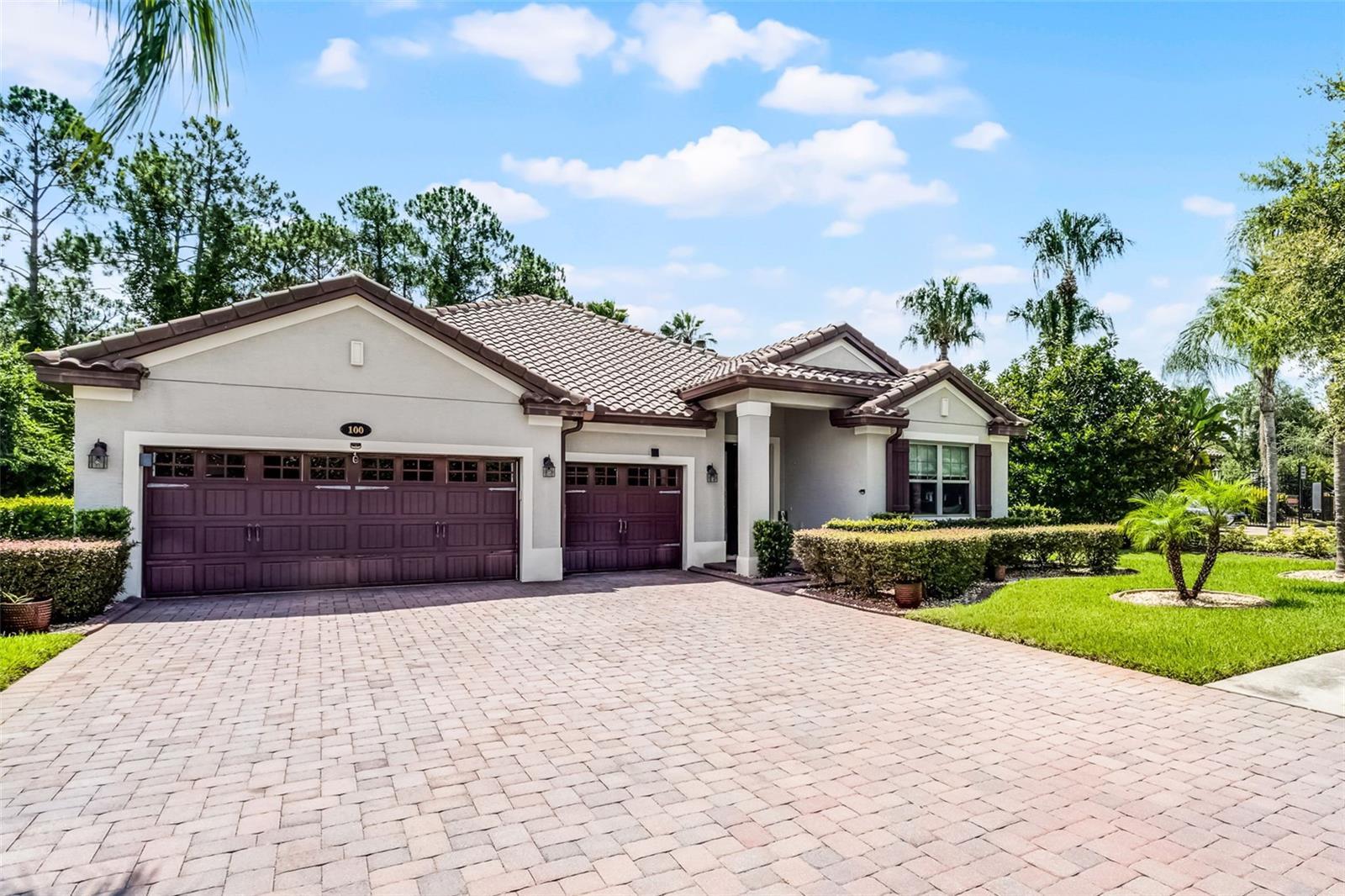 Property Photo: 100 Verde Way FL 32713