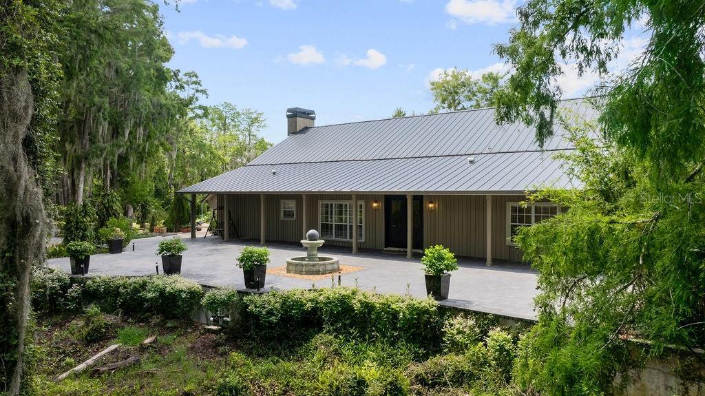 Property Photo: 13450 E Lake Mary Jane Road FL 32832