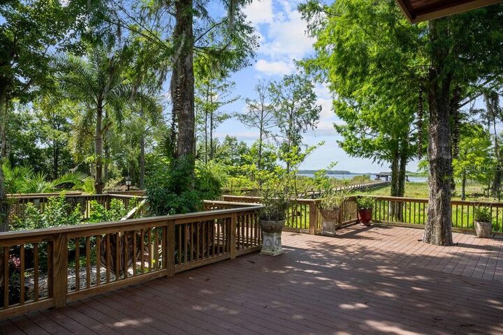 Property Photo: 13450 E Lake Mary Jane Road FL 32832