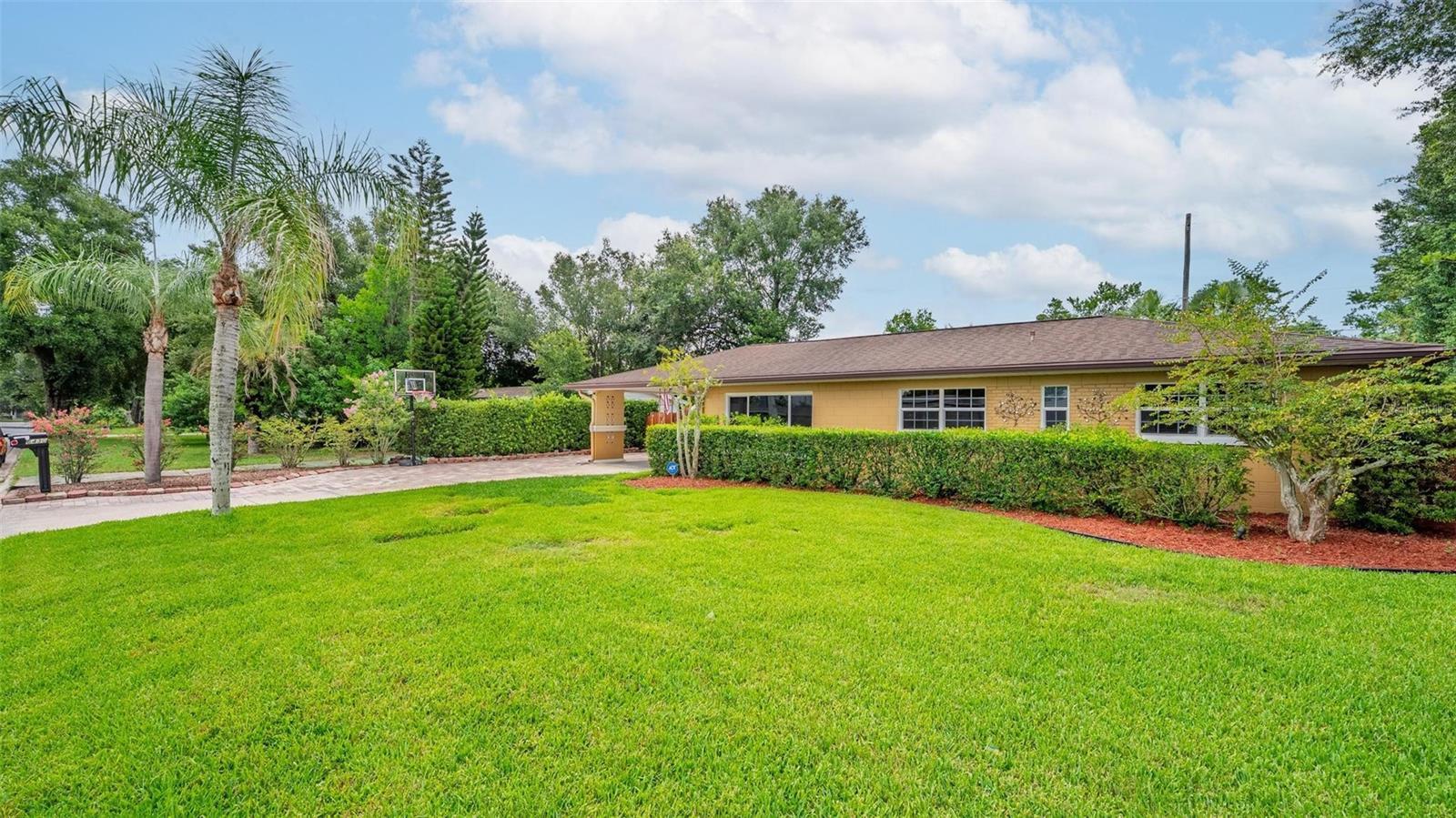 Property Photo: 6430 Yellowstone Street FL 32807