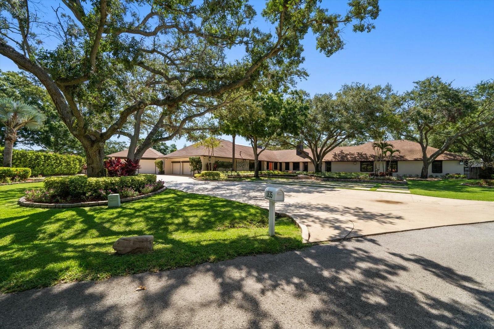 Property Photo: 1835 Alicia Way FL 33764
