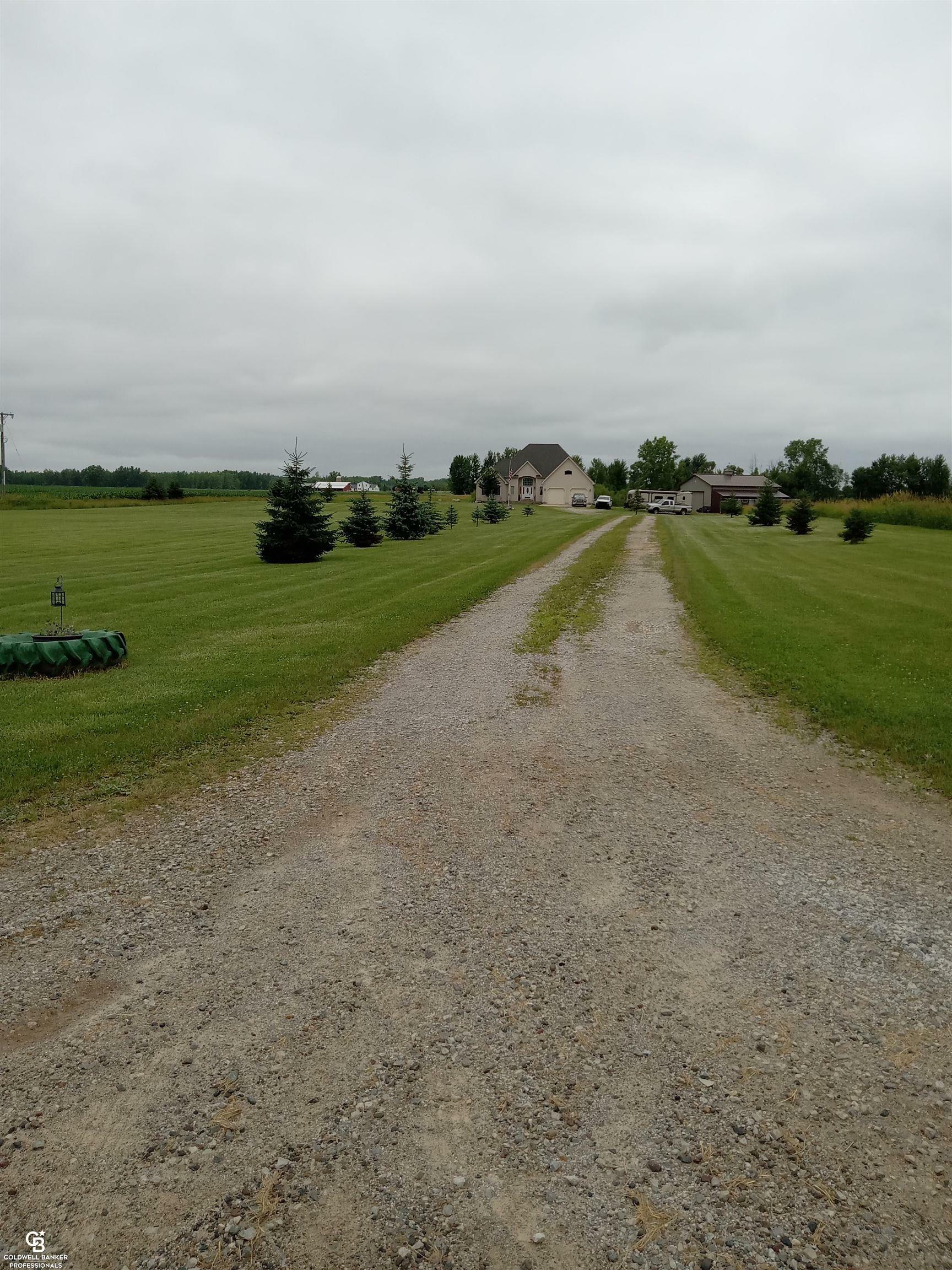 Property Photo: 2798 Harrington Rd Road MI 48416-8947