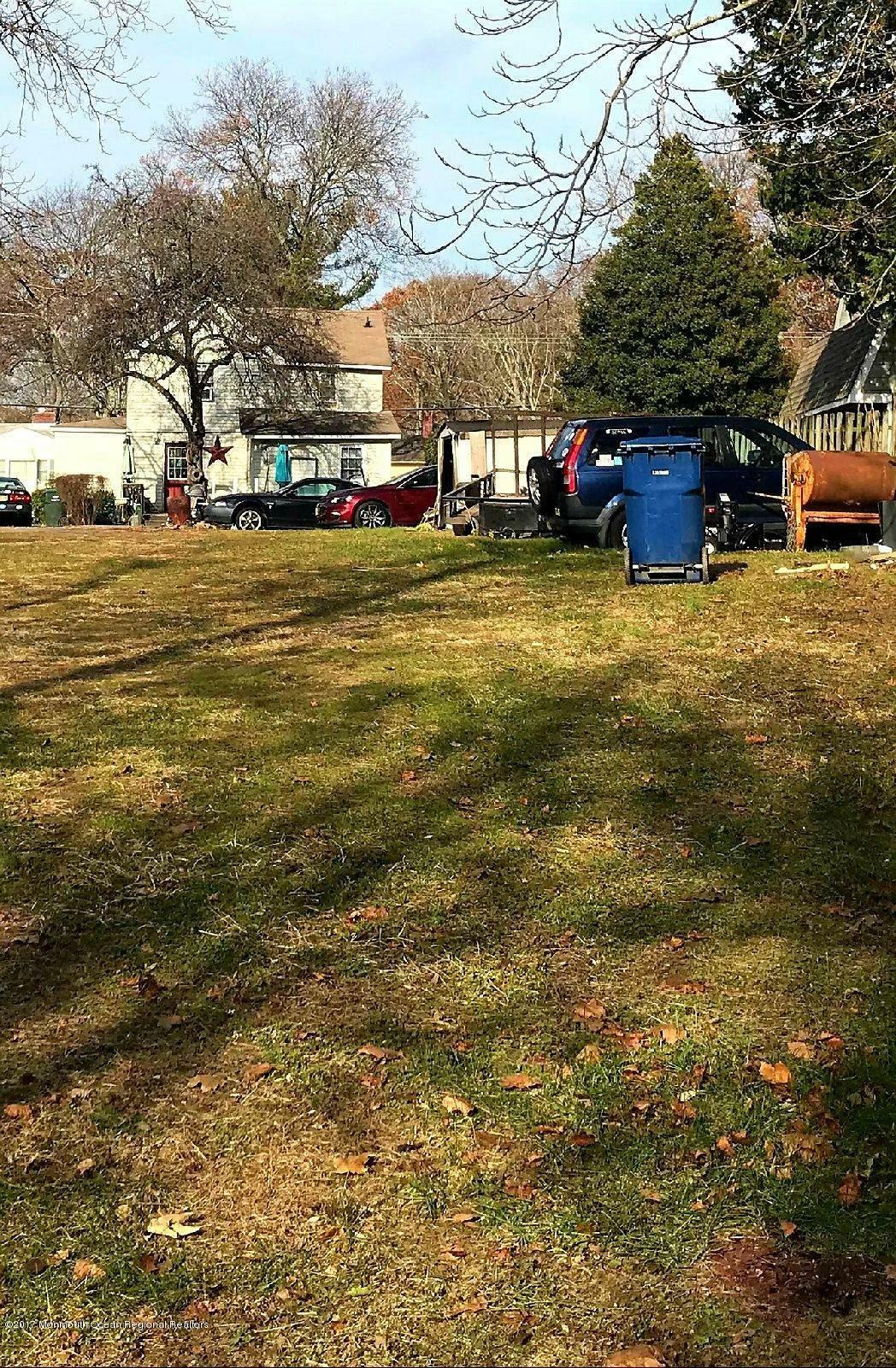 306 Roosevelt Avenue  Oakhurst NJ 07755 photo