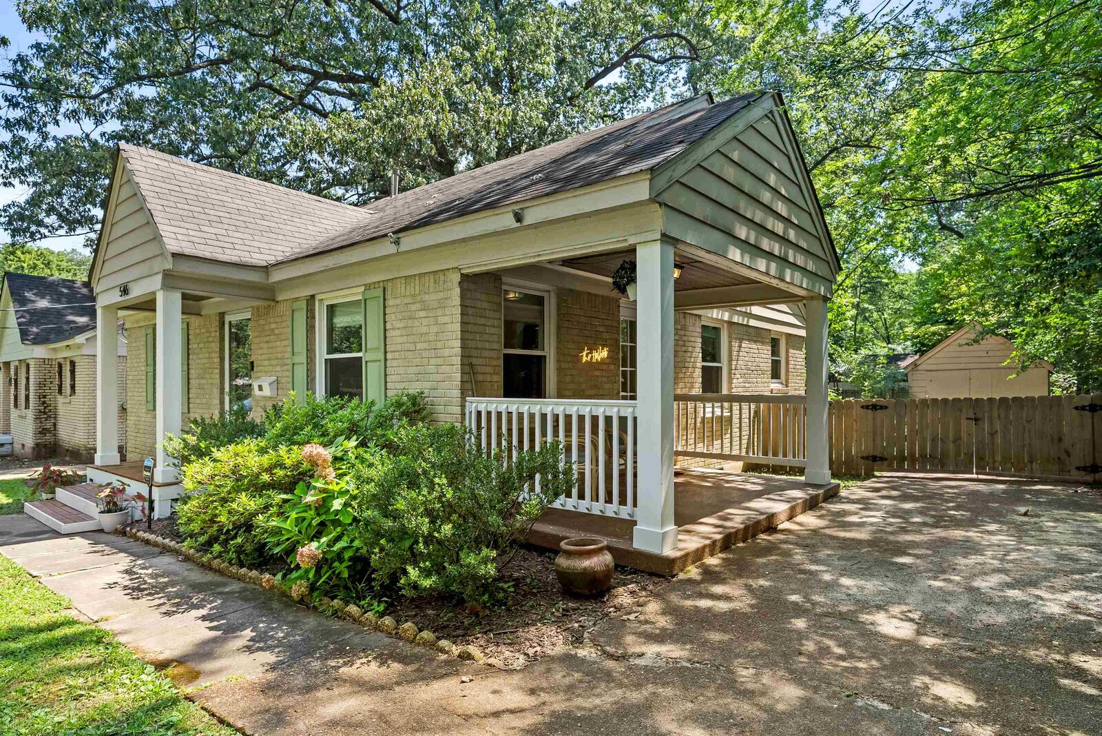 Property Photo: 546 Haynes St TN 38111