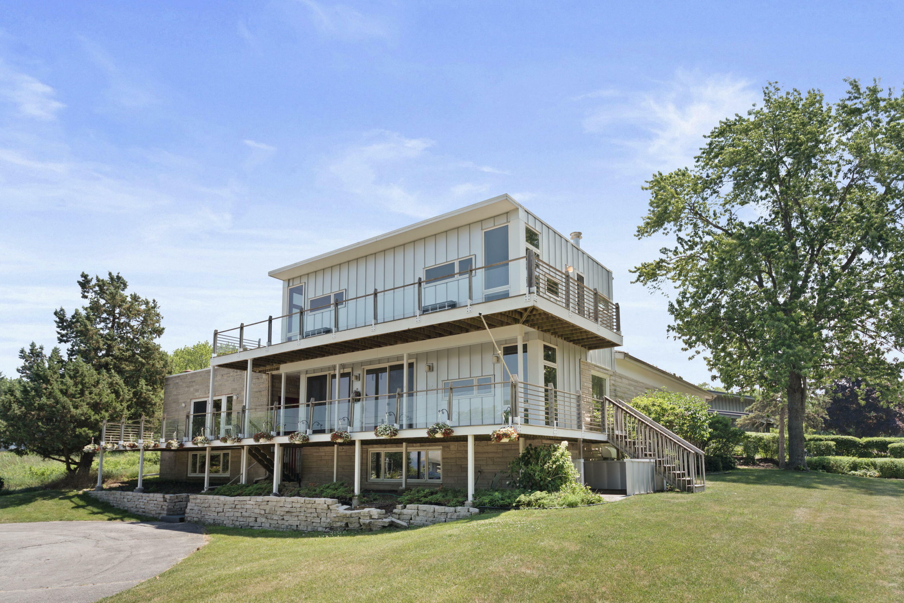 Property Photo: 48002 Ridge Rd. MI 49117
