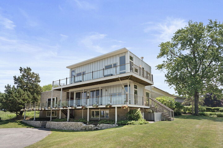 Property Photo: 48002 Ridge Rd. MI 49117