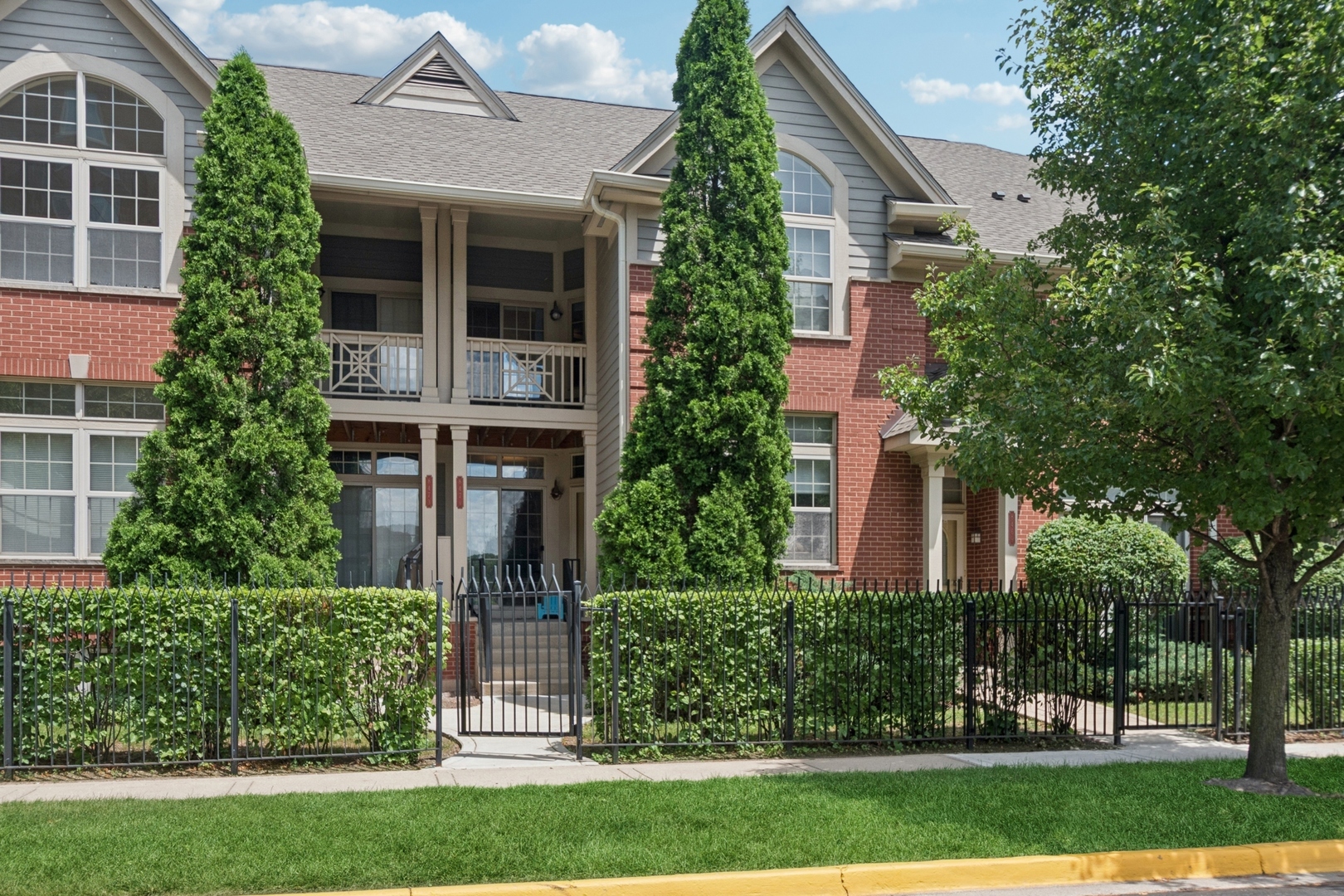 8471 Callie Avenue  Morton Grove IL 60053 photo