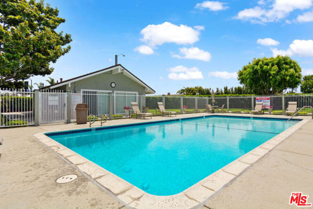 Property Photo: 16951 Canyon Lane CA 92649