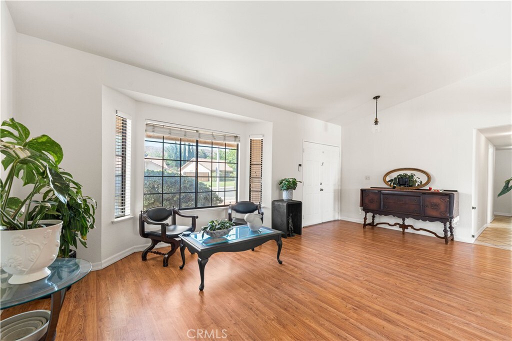 Property Photo:  4761 Avenida Vista Verde  CA 93551 