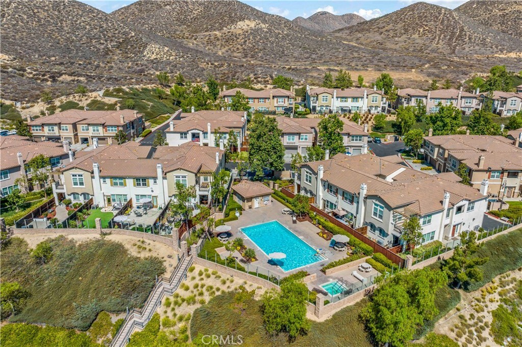 Property Photo: 15655 Vista Way 100 CA 92532