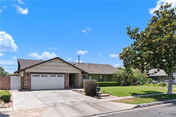 Property Photo:  2816 E Alden Place  CA 92806 