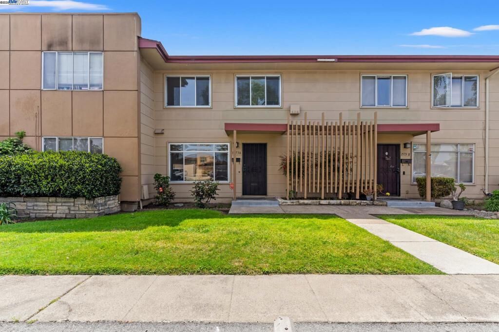 Property Photo:  1573 Marina Ct A  CA 94403 