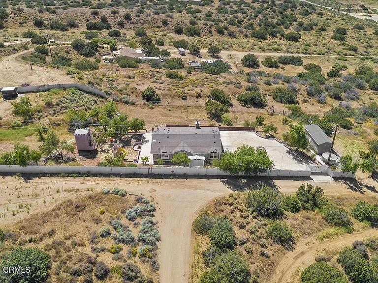 Property Photo: 510 E Soledad Pass Road CA 93550