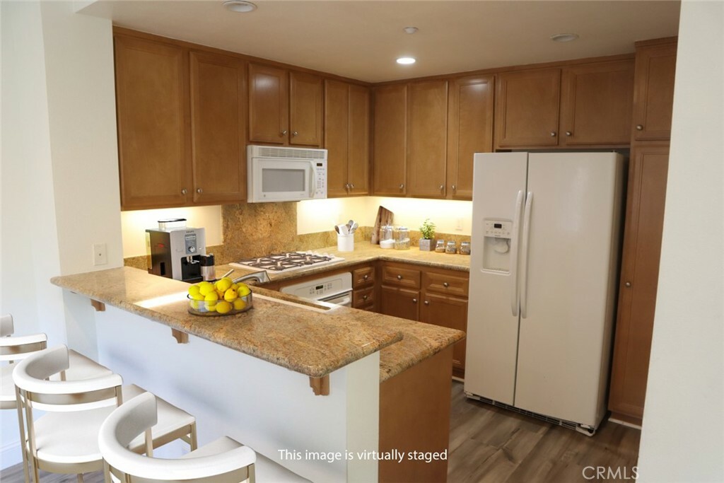 Property Photo: 117 Jadestone CA 92603