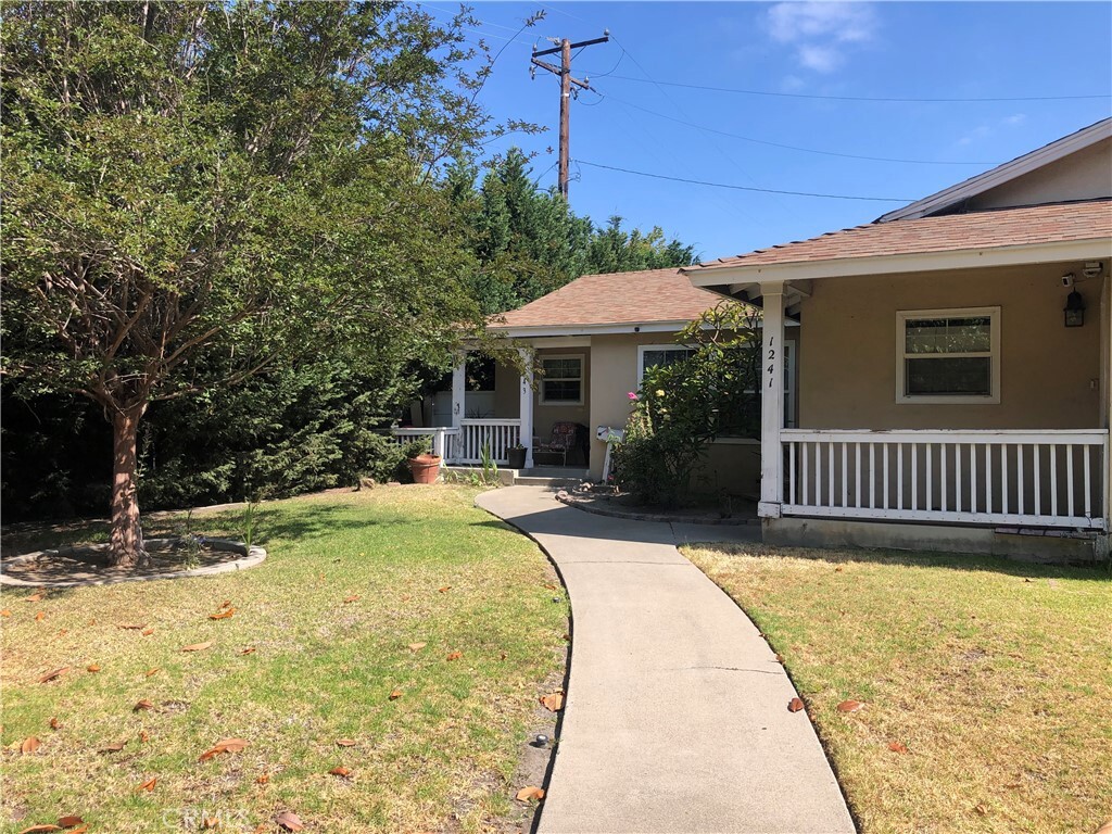Property Photo: 1243 W Santa Clara Avenue 2 CA 92706