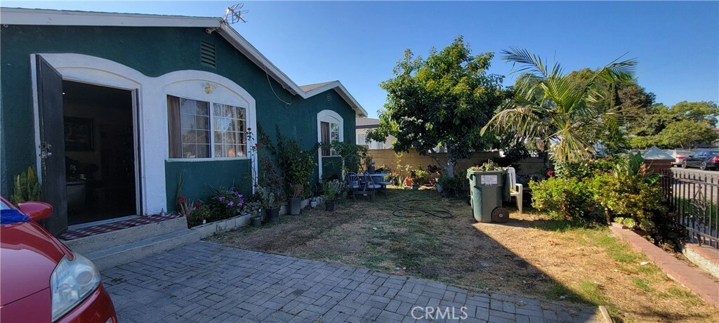 Property Photo: 16427 S Harris Avenue CA 90221