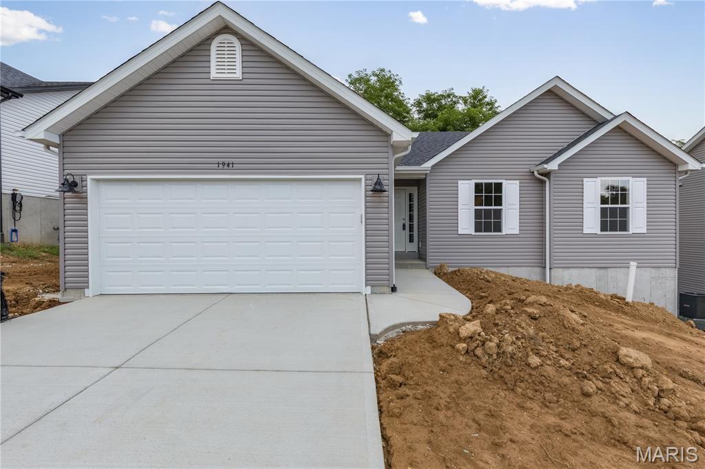 Property Photo: 1941 Magnolia Way MO 63070