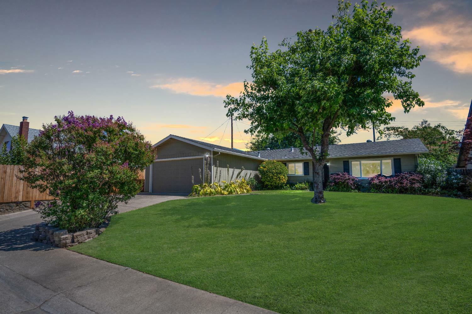 Property Photo: 6812 Brougham Way CA 95621