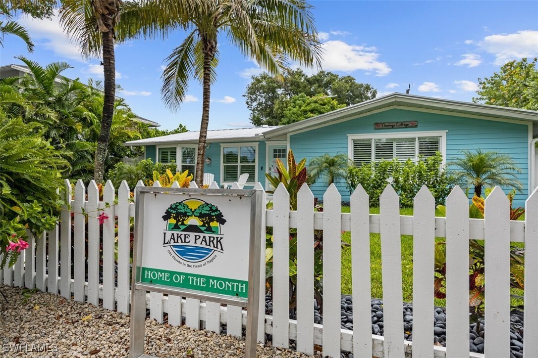 Property Photo: 1129 8th Terrace N FL 34102