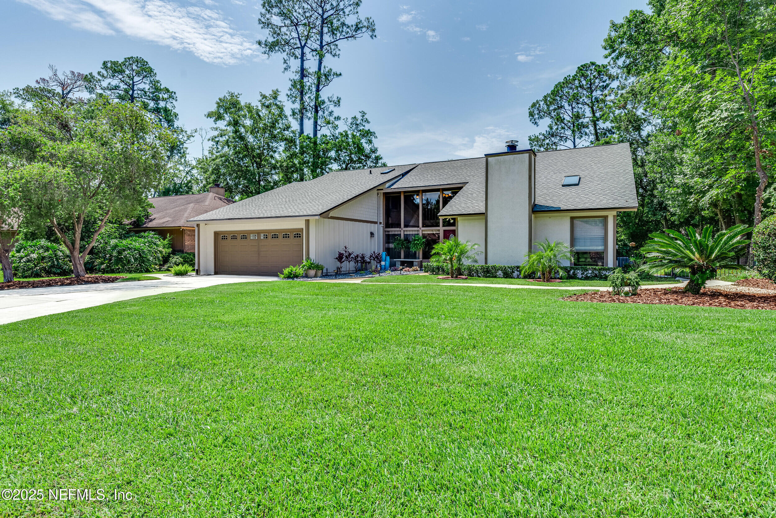 Property Photo: 2934 Bernice Court FL 32257