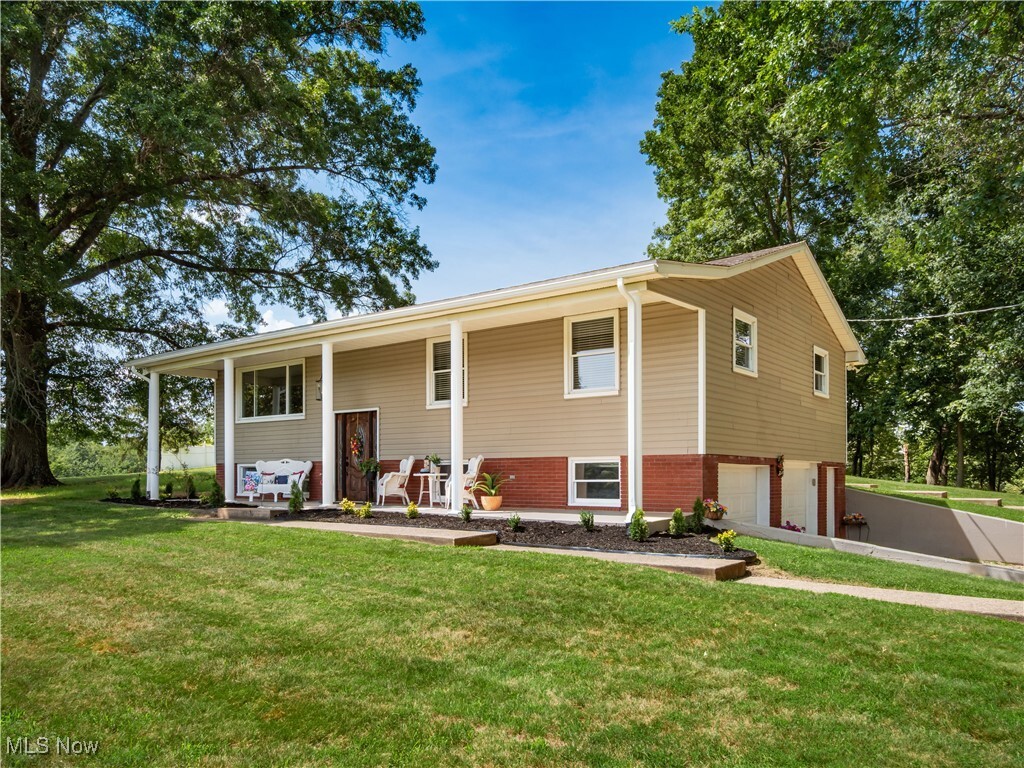 Property Photo: 5585 Helen Drive OH 43701