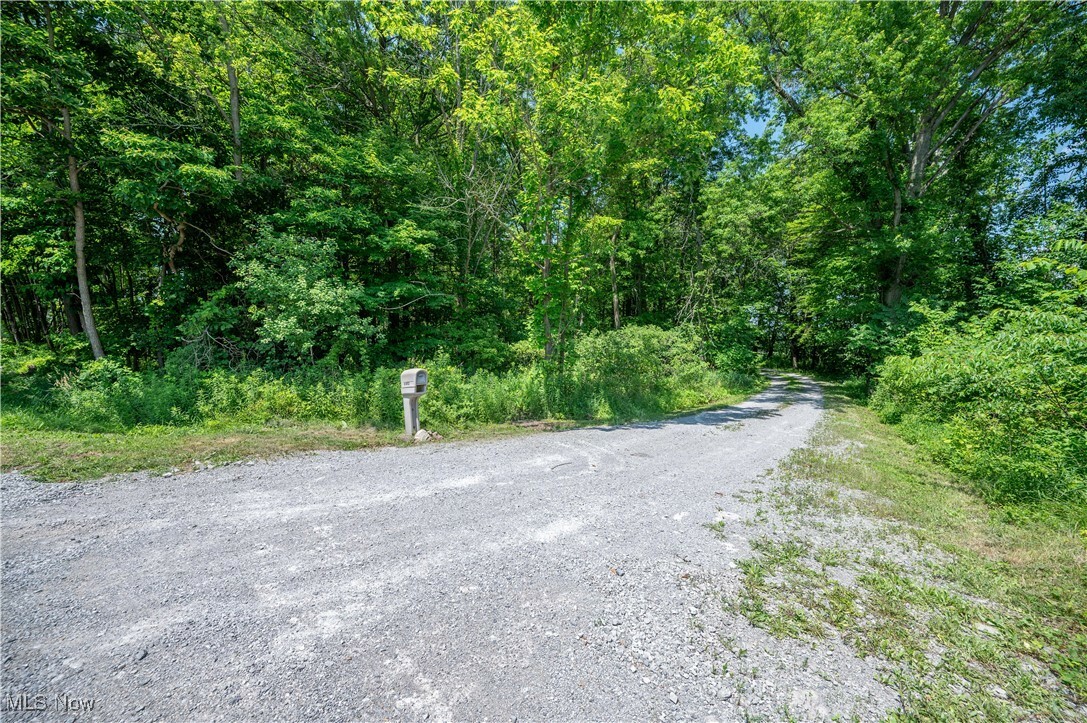 Property Photo: 6952 New Castle Road OH 44436