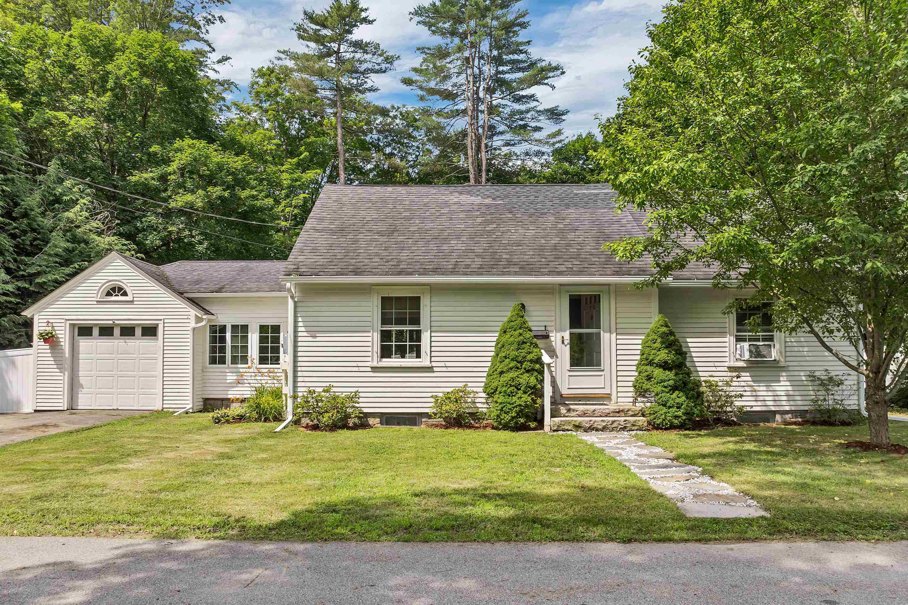 Property Photo: 6 Davis Street NH 03301