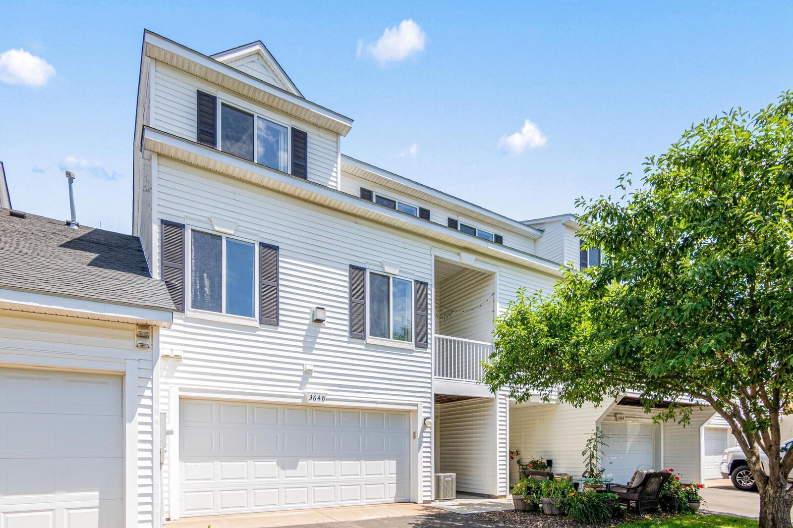 Property Photo: 3648 Abercrombie Lane MN 55082