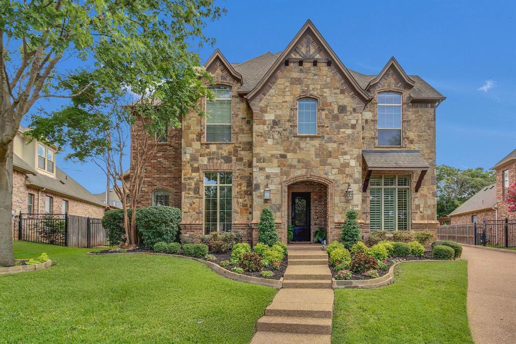 Property Photo:  1225 Verona Way  TX 76248 