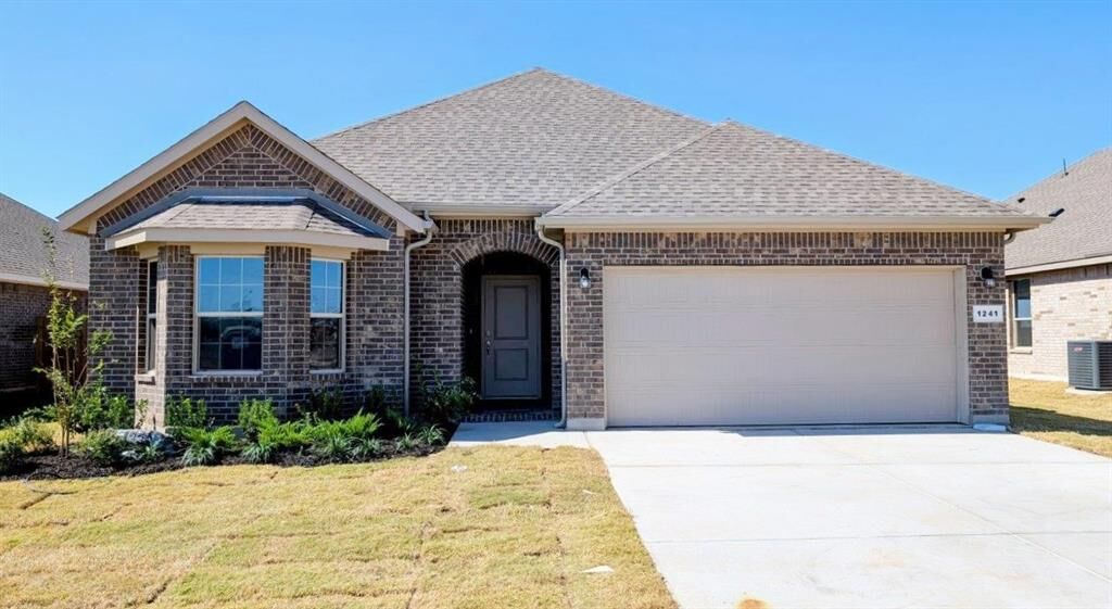Property Photo:  1241 Beltway Lane  TX 76048 
