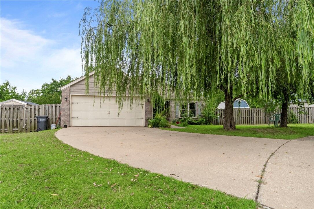 Property Photo:  2302 12th Place  AR 72758 