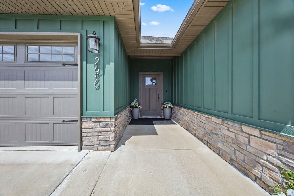 Property Photo: 2680 N Justin Drive AR 72704