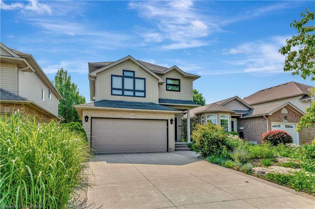 Property Photo: 578 Windjammer Way ON N2K 3Z6