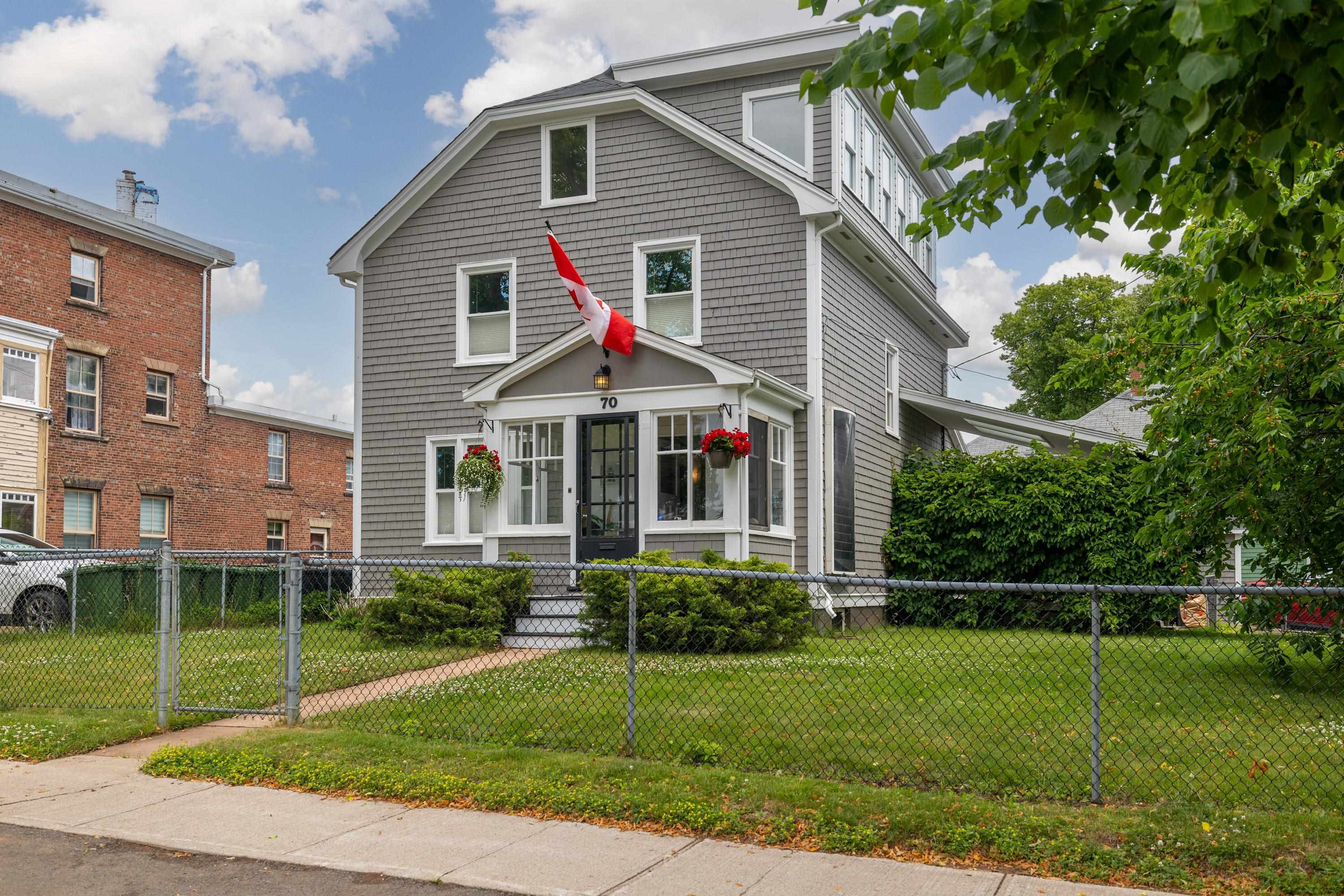 70 Weymouth Street  Charlottetown PE C1A 4Y7 photo