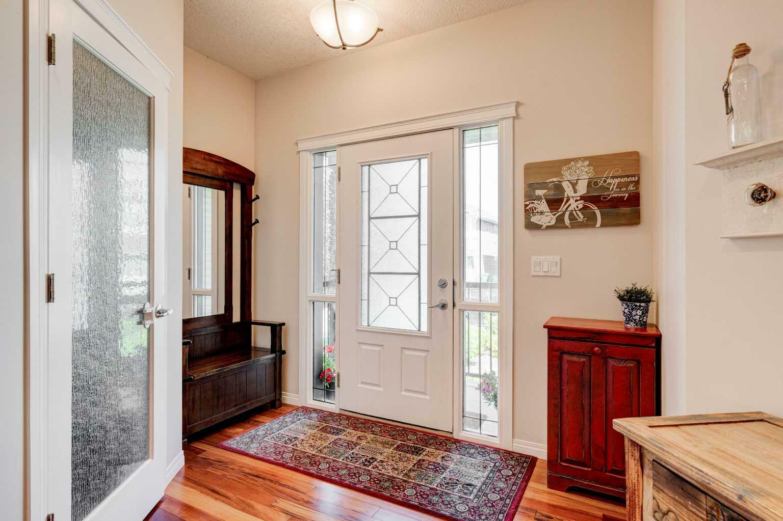 Property Photo:  2166 Hillcrest Green SW  AB T4B 3W1 