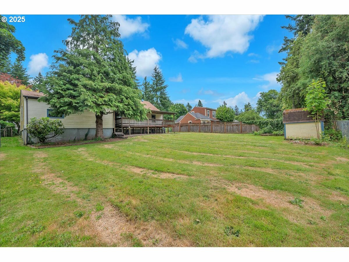 Property Photo: 9907 SW 55th Ave OR 97219