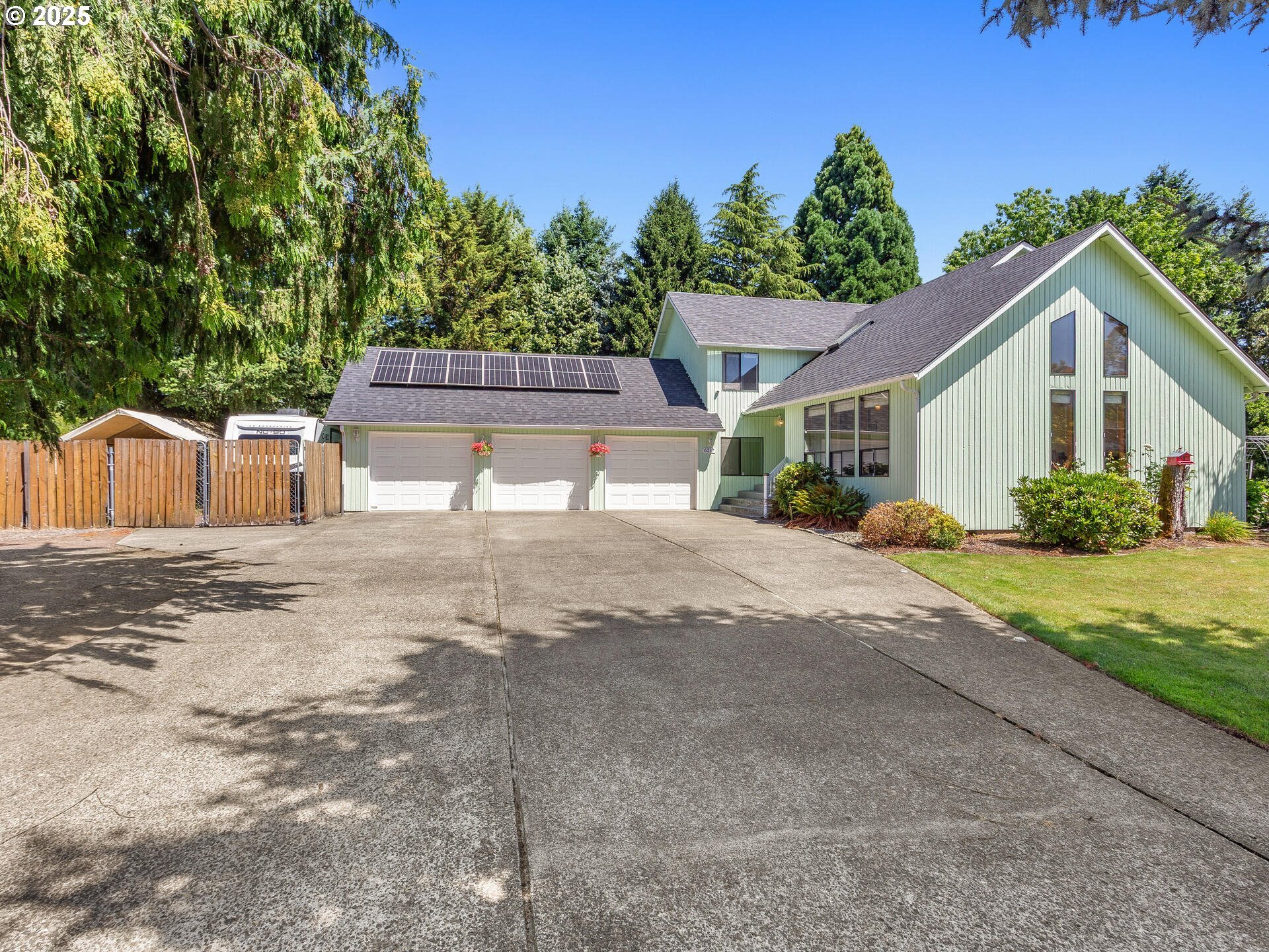 Property Photo: 6217 NE 82nd Ave WA 98662