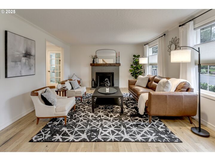 Property Photo: 7230 SW Sorrento Rd OR 97008