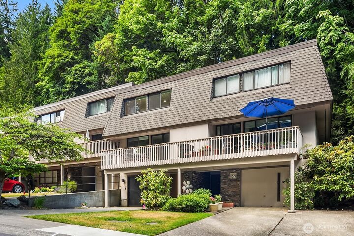 16932 NE 2nd Place  Bellevue WA 98008 photo