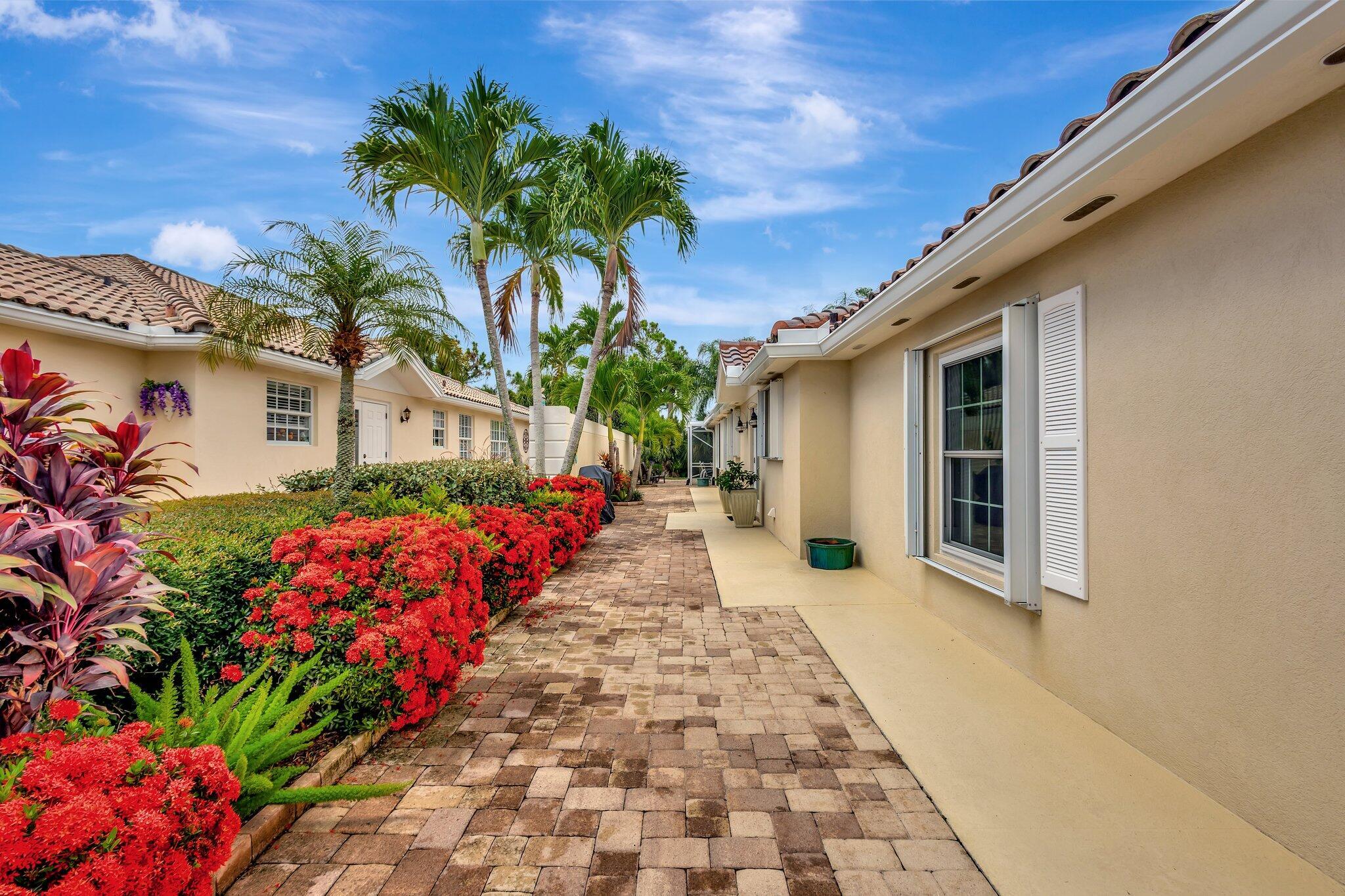 Property Photo:  3484 SE Cormorant Place  FL 33455 