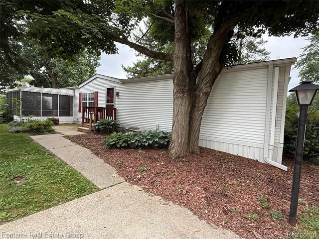 Property Photo: 26852 Roric Street MI 48377
