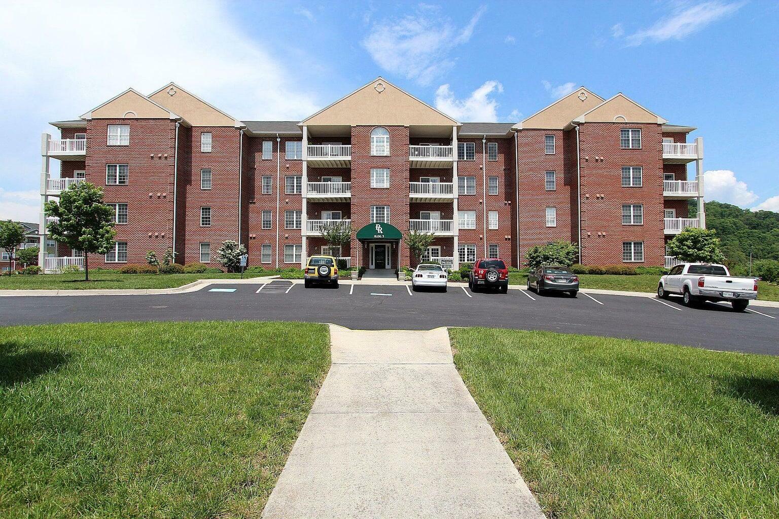 Property Photo: 4434 Pheasant Ridge Rd VA 24014